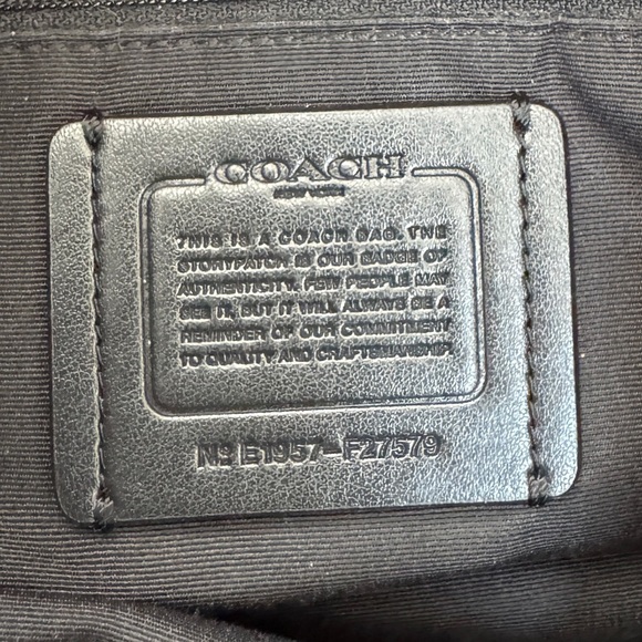 COACH  TOTE F27579 /HAND BAG EUC Black Leather and Canvas. - Picture 10 of 15